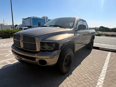 Dodge RAM 1500 | 2005 | 5.7L HEMI V8 | 76,000 km | Japanese Spec
