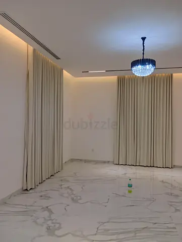 Elegant White Drapes for a Modern Ambiance