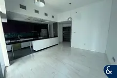 Marina View - Vacant On Transfer - Mid Floor