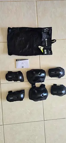 Decathlon Oxela kids sports guards (set)