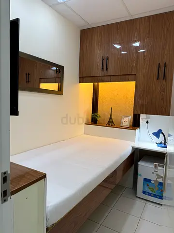 Cozy Partition Room near Dafza Metro Station Al Qusais