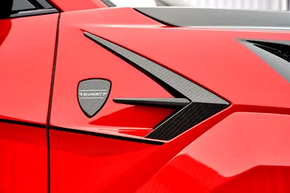 2019 Lamborghini URUS — фото 9