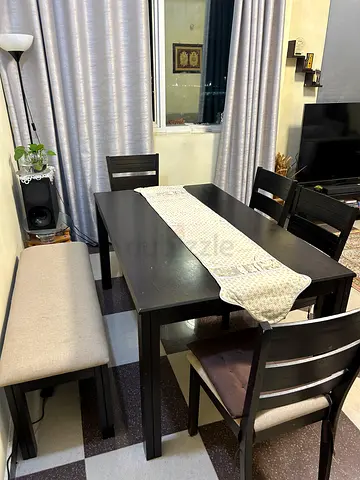 Stylish Dining Table Set for Sale