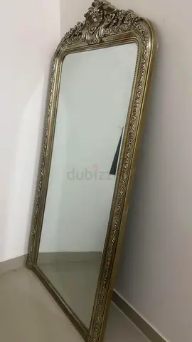 Elegant Vintage Full-Length Mirror with Ornate Frame
