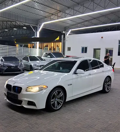 للبيع BMW 520i خليجي موديل 2013 بحالة ممتازة V6 فل مواصفات مالك اول بدون حوادث