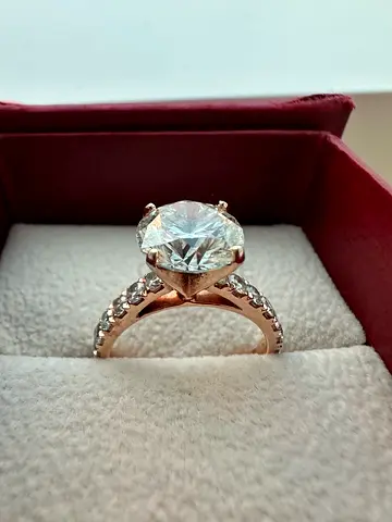 3ct natural Diamond ring in rose gold