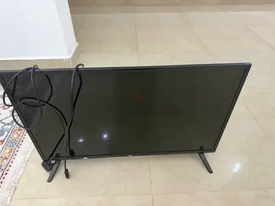 First1 FLD-32L 32-inch LCD TV for Sale