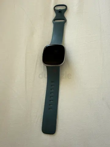 Fitbit versa 3 watch