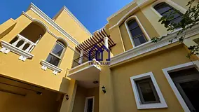 Stunning 4BR Upgraded Townhouse Golf &amp; Lagoon View