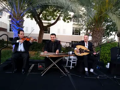 فرقة موسيقى عربية وشرقية مع فرقة عيالة وعراضة وزفات في الإمارات
Arabic  Oriental Music Band in UAE