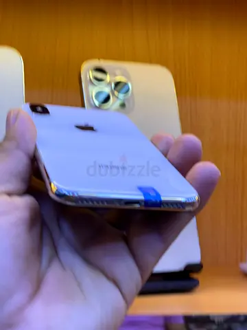 iPhone XS 256gb used good condition original battery 90plus delivery free