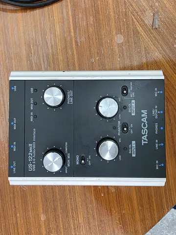 TASCAM US 122 MKII USB INTERFACE