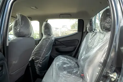 Mitsubishi L200 2023