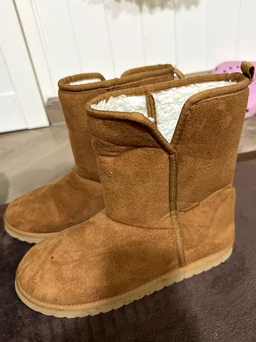 Cozy Brown Suede Boots