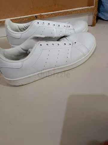 Brand New Adidas White Sneakers - Comfortable and Stylish