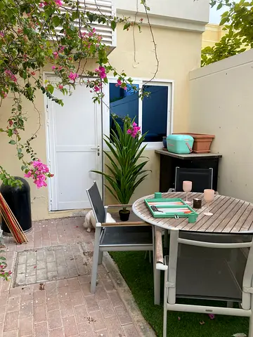 Room to rent from 1 May (pay monthly in advance)