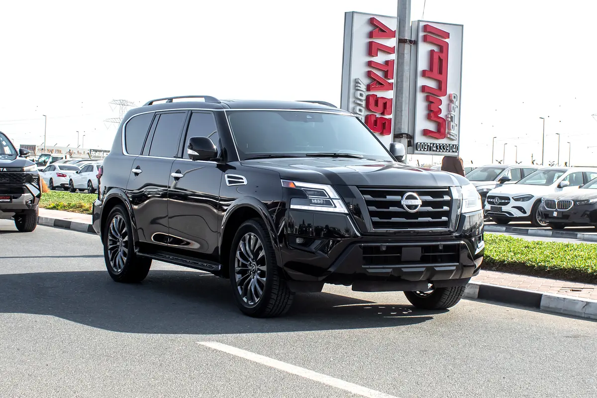 Nissan Armada 2024 — photo 1 of 19