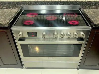 Bosch 6 series electric ceramic cocker size 90 by 60cm