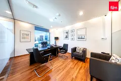 Fully Furnished | 5 Parkings | Community Expert