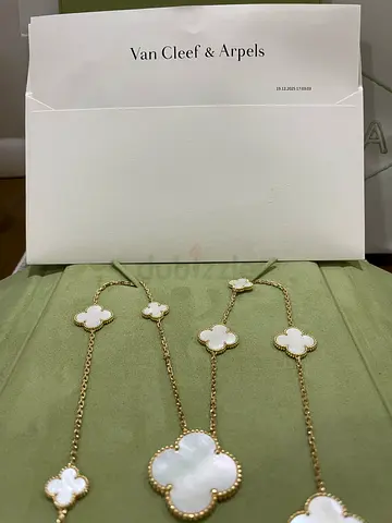 Van Cleef Magic Alhambra long necklace, 11 motifs