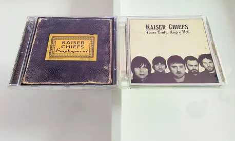 2 Kaiser Chiefs Music CD’s