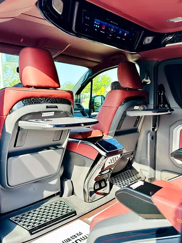2025 Toyota HIACE 照片 12