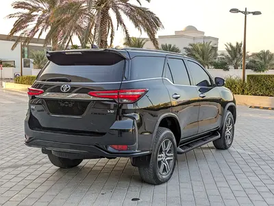 2017 Toyota FORTUNER 照片 15