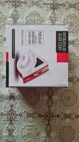 Double Faced Glass Cleaner - Perfect for Streak-Free Shine