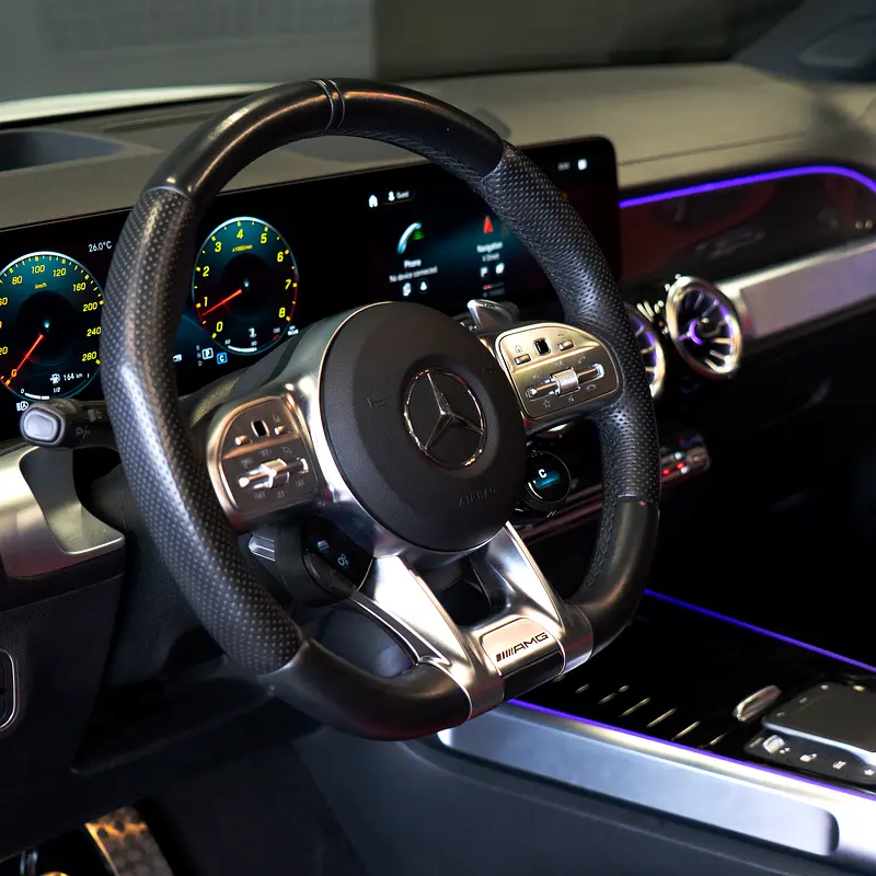 Mercedes-Benz GLB-Class 2023