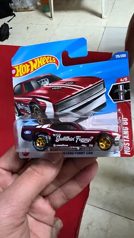 Hot Wheels Collectors Edition Car - 71 MustangFunny Car STH