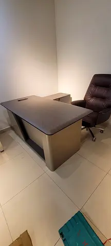 Modern Study Desk with Comfortable Chair