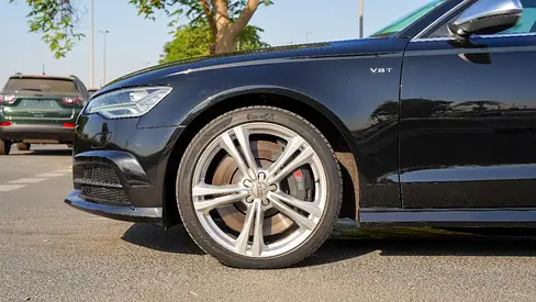 2016 AUDI S6 照片 18