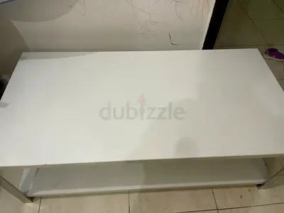 Furniture coffee table
