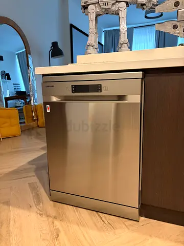 Samsung Dishwasher With Digital Display 1800W Silver