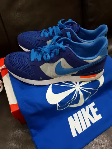 Nike Blue Sneakers with Accessories
