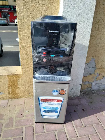 Top load water dispenser