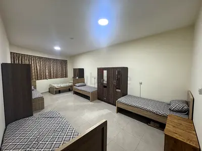 Nasser Towers, New 3 BHK Flat Fully Furnished Executive Hall Room For Only 5 Persons..