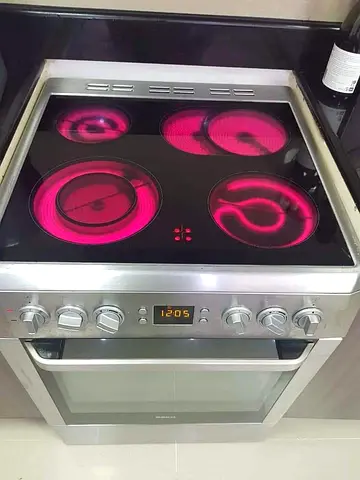 Beko electric ceramic cooking range 60/60 Modern Glass-Top Electric Stove with Multiple Burners