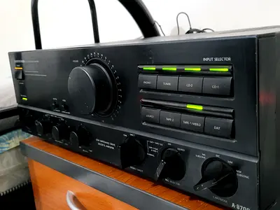 ONKIYO A-8700 HIGH END INTEGRATED STEREO AMPLIFIER AC-230V