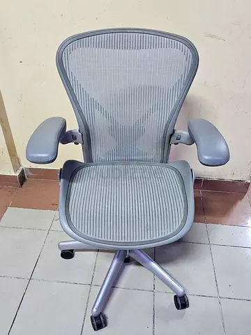 Herman Miller Gray Aeron Classic Chair fully loaded
