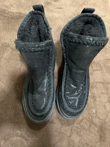 Cozy Black Winter Boots brand Carnaby