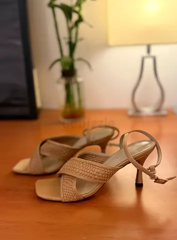 Charles  Keith - Heels