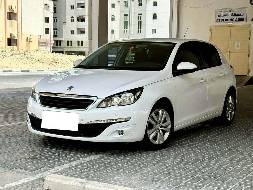 Peugeot 308 2016 — photo 1 of 10