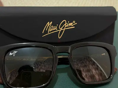Maui Jim Maluhia pair of polarized classic square sunglasses in a brown tortoise frame with brown le