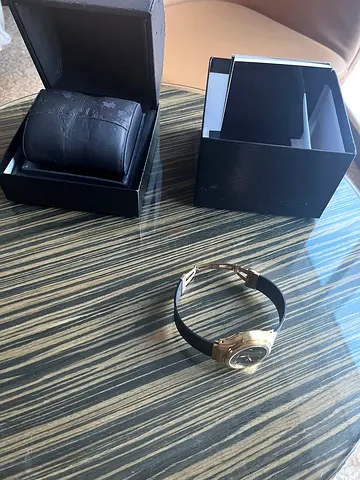 HUBLOT MDM Elegant ref 1810.3 Yellow Solid Gold