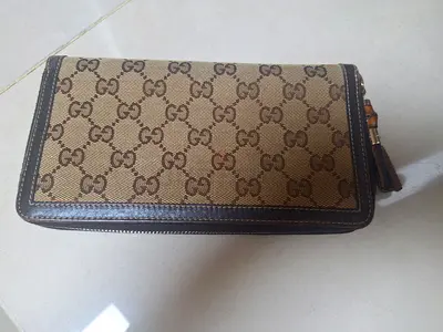 Authentic Gucci wallet