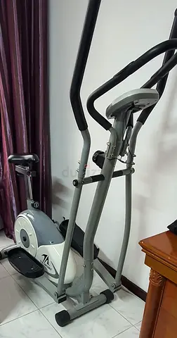 Elliptical workout gym machine excellent condition (worth 899aed)