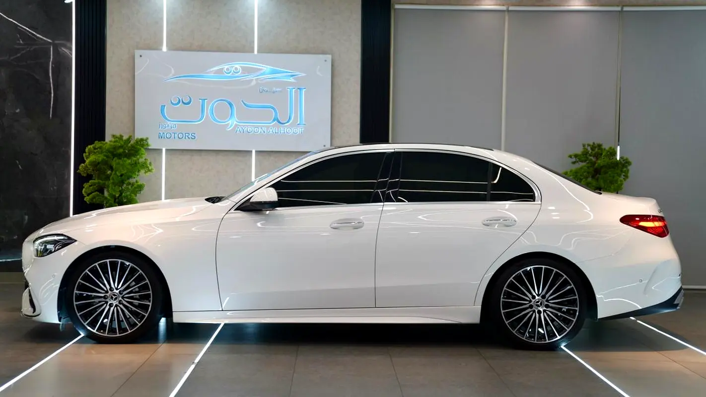 Mercedes-Benz C-Class 2023