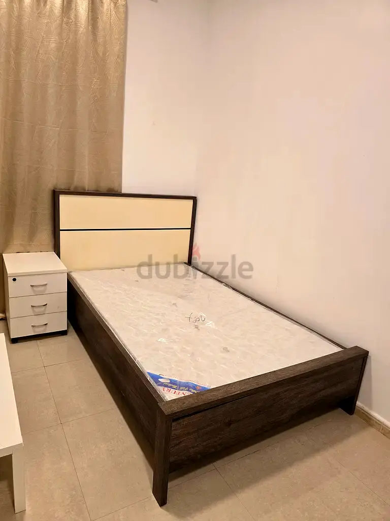 غرفة للإيجار