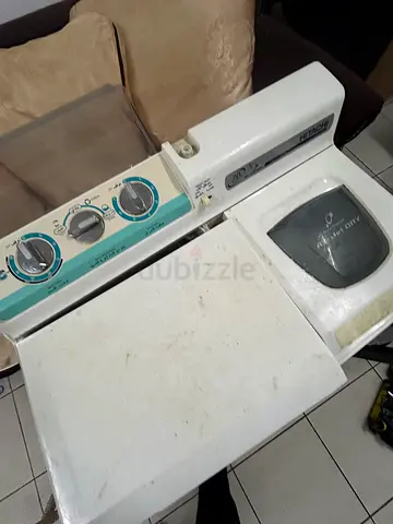 Hitachi semi-automatic 7kg (Air Jet Dry) — older model